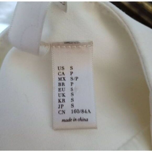FOREVER 21 CREAM/WHITE BLAZER SZ.S EUC. - Picture 5 of 6
